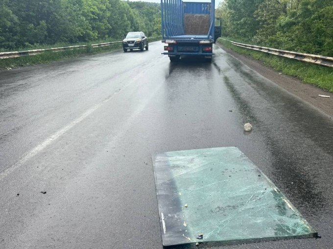 Новини Харкова: ДТП автобуса та вантажівки